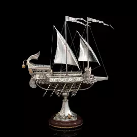 Серебряный корабль "Галера"